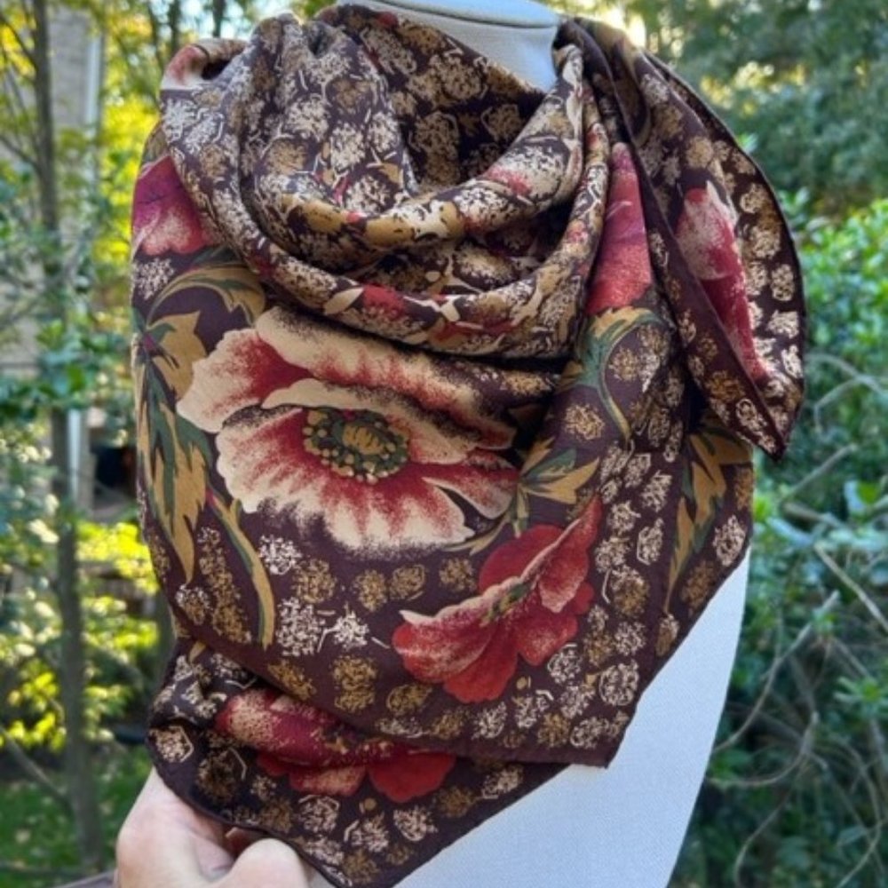 VTG Ray Strauss Unlimited Inc. 100% Silk Brown Floral Scarf